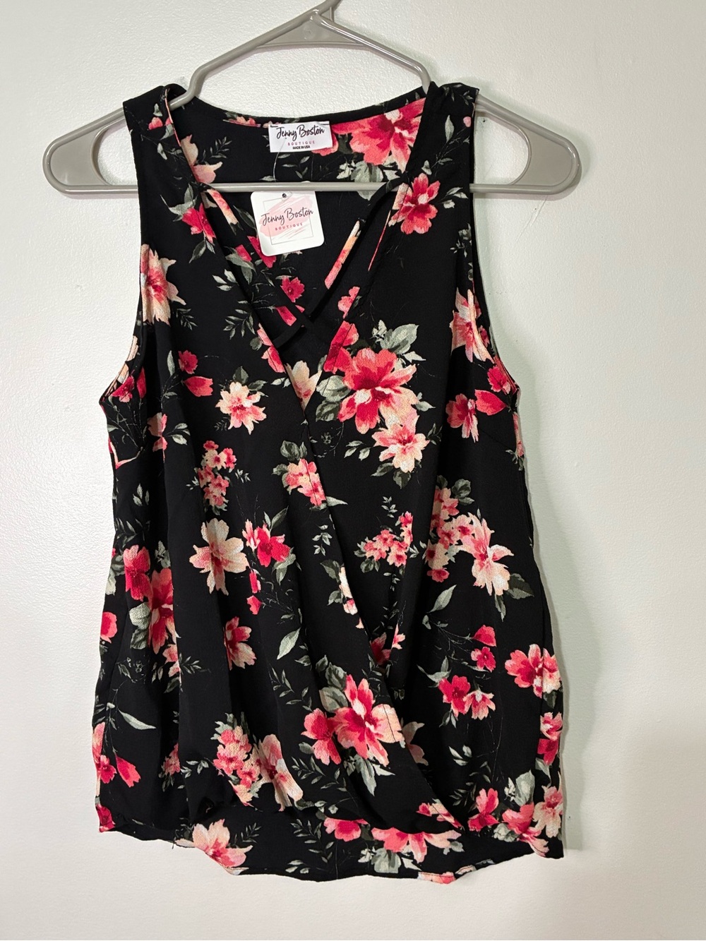Jenny Boston Black Floral V-Neck Sleeveless Camisole - Pink/White Floral